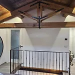 House Sant'angelo アックアペンデンテ