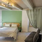 House Sant'angelo 3*